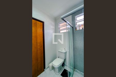 Casa à venda com 70m², 2 quartos e 2 vagasBanheiro da Suíte