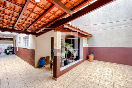 Casa à venda com 70m², 2 quartos e 2 vagasÁrea externa