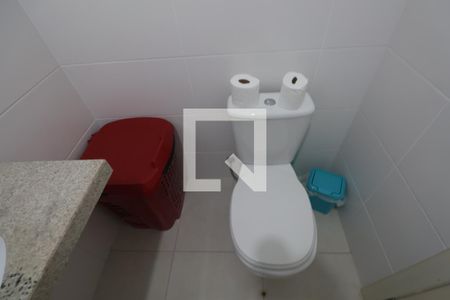 Casa de condomínio à venda com 151m², 3 quartos e 2 vagasBanheiro