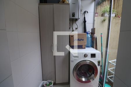 Casa de condomínio à venda com 151m², 3 quartos e 2 vagasÁrea de Serviço