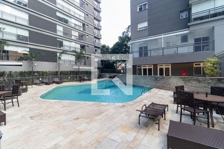 Apartamento para alugar com 241m², 3 quartos e 3 vagas Apartamento para alugar com 241m², 3 quartos e 3 vagasPiscina