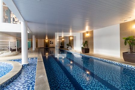 Apartamento para alugar com 241m², 3 quartos e 3 vagas Apartamento para alugar com 241m², 3 quartos e 3 vagasPiscina Coberta