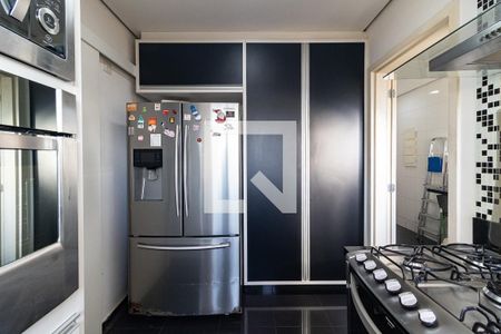 Apartamento para alugar com 241m², 3 quartos e 3 vagas Apartamento para alugar com 241m², 3 quartos e 3 vagasCozinha