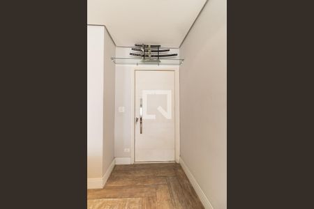Apartamento para alugar com 241m², 3 quartos e 3 vagas Apartamento para alugar com 241m², 3 quartos e 3 vagasEntrada Social