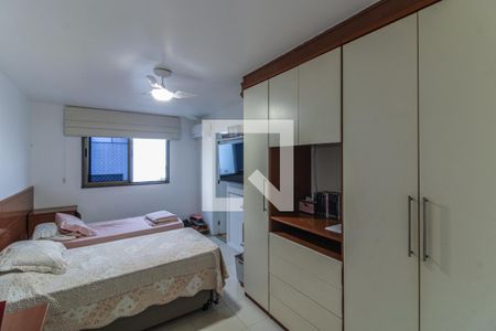 Apartamento à venda com 200m², 4 quartos e 3 vagas Apartamento à venda com 200m², 4 quartos e 3 vagasSuíte 2