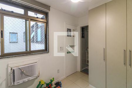 Apartamento à venda com 200m², 4 quartos e 3 vagas Apartamento à venda com 200m², 4 quartos e 3 vagasSuíte 3