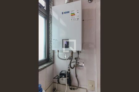 Apartamento à venda com 200m², 4 quartos e 3 vagas Apartamento à venda com 200m², 4 quartos e 3 vagasÁrea de Serviço