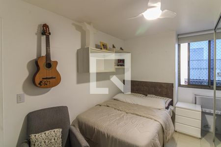 Apartamento à venda com 200m², 4 quartos e 3 vagas Apartamento à venda com 200m², 4 quartos e 3 vagasSuíte 4