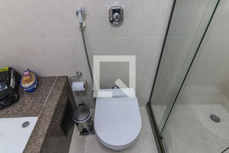 Apartamento à venda com 200m², 4 quartos e 3 vagas Apartamento à venda com 200m², 4 quartos e 3 vagasSuíte 1 - Banheiro