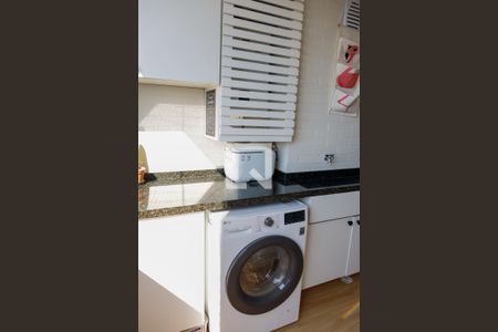 Apartamento à venda com 52m², 2 quartos e 1 vaga Apartamento à venda com 52m², 2 quartos e 1 vagaLavanderia