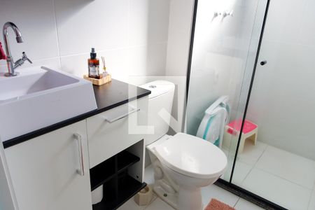 Apartamento à venda com 52m², 2 quartos e 1 vaga Apartamento à venda com 52m², 2 quartos e 1 vagaBanheiro da Suíte 2