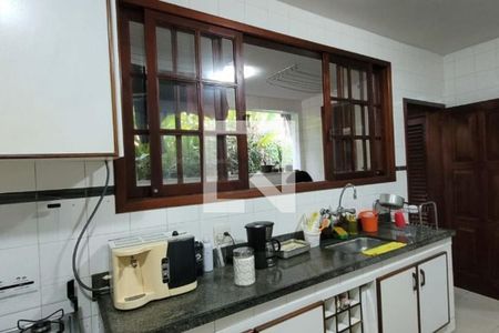 Casa à venda com 199m², 3 quartos e 4 vagas