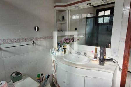 Casa à venda com 199m², 3 quartos e 4 vagas