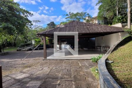 Casa à venda com 199m², 3 quartos e 4 vagas