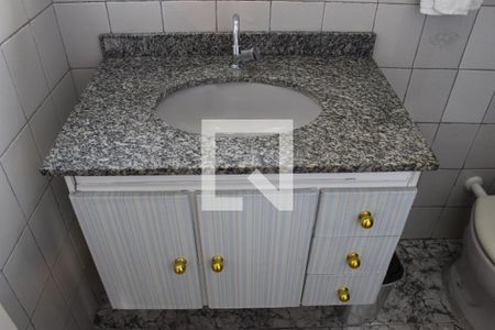 Casa à venda com 120m², 3 quartos e 2 vagasBanheiro