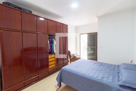 Casa à venda com 220m², 3 quartos e 4 vagas Casa à venda com 220m², 3 quartos e 4 vagasQuarto 3