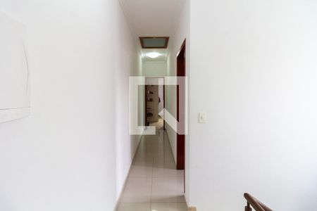 Casa à venda com 220m², 3 quartos e 4 vagas Casa à venda com 220m², 3 quartos e 4 vagascorredor