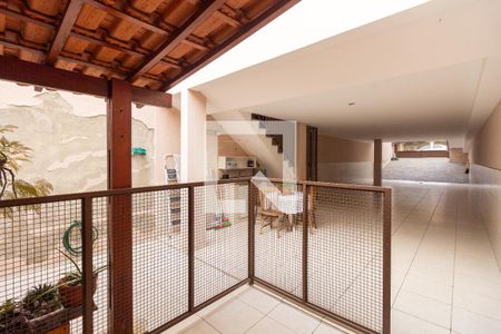 Casa à venda com 220m², 3 quartos e 4 vagas Casa à venda com 220m², 3 quartos e 4 vagasÁrea comum