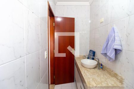 Casa à venda com 220m², 3 quartos e 4 vagas Casa à venda com 220m², 3 quartos e 4 vagasBanheiro Quarto 2