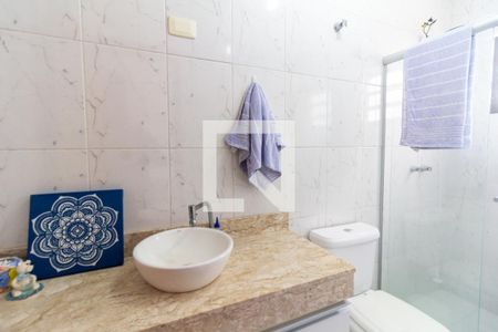 Casa à venda com 220m², 3 quartos e 4 vagas Casa à venda com 220m², 3 quartos e 4 vagasBanheiro Quarto 2