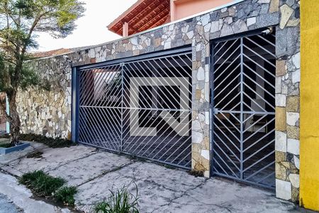 Casa à venda com 464m², 3 quartos e 4 vagasFachada