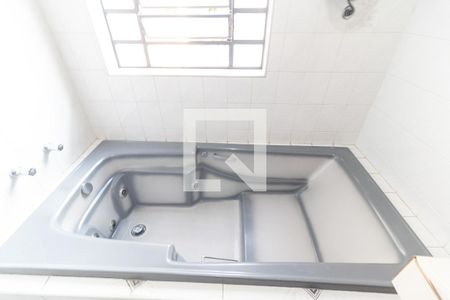 Casa à venda com 464m², 3 quartos e 4 vagasBanheiro Social