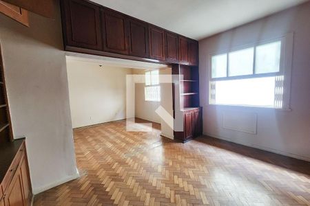 Casa à venda com 630m², 5 quartos e 6 vagasSuíte 2