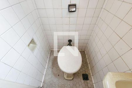 Casa à venda com 630m², 5 quartos e 6 vagasLavabo