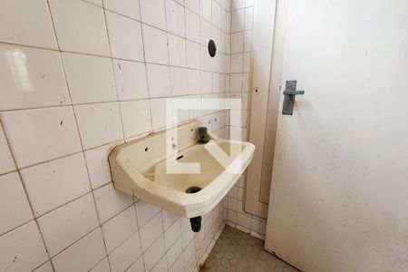 Casa à venda com 630m², 5 quartos e 6 vagasLavabo