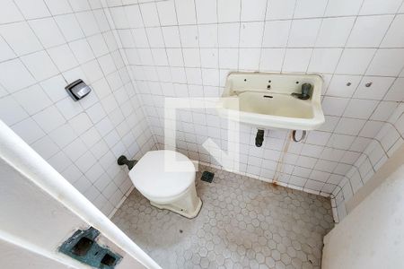 Casa à venda com 630m², 5 quartos e 6 vagasLavabo