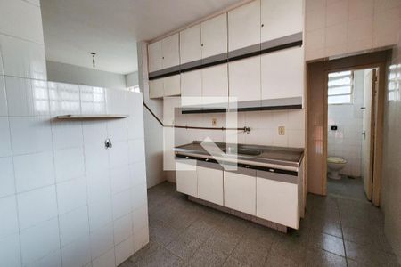 Casa à venda com 630m², 5 quartos e 6 vagasCozinha