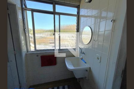 Apartamento à venda com 76m², 2 quartos e 1 vagaÁrea de Serviço