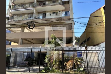 Apartamento à venda com 76m², 2 quartos e 1 vagaFachada + plaquinha