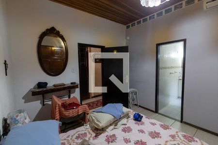 Casa à venda com 250m², 4 quartos e 1 vagaSuíte 1