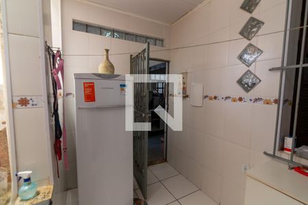 Casa à venda com 250m², 4 quartos e 1 vagaÁrea de Serviço