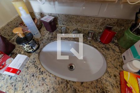 Casa à venda com 250m², 4 quartos e 1 vagaBanheiro da Suíte 2