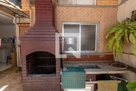 Casa à venda com 250m², 4 quartos e 1 vagaÁrea de Serviço