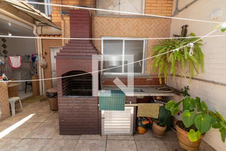 Casa à venda com 250m², 4 quartos e 1 vagaÁrea de Serviço