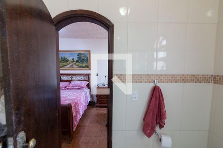 Casa à venda com 250m², 4 quartos e 1 vagaBanheiro da Suíte 2