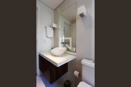 Apartamento à venda com 167m², 2 quartos e 3 vagasBanheiro da Suíte 1