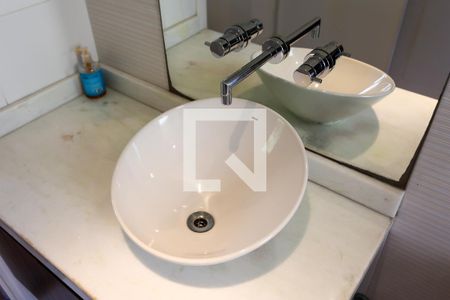 Apartamento à venda com 167m², 2 quartos e 3 vagasBanheiro da Suíte 1