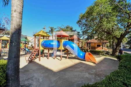 Casa de condomínio à venda com 161m², 3 quartos e 1 vagaÁrea comum - Playground