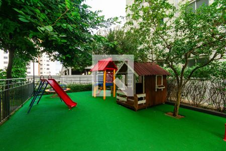 Apartamento à venda com 49m², 2 quartos e 1 vaga Apartamento à venda com 49m², 2 quartos e 1 vagaÁrea comum - Playground