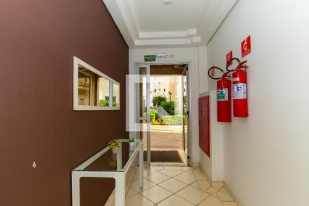 Apartamento à venda com 49m², 2 quartos e 1 vaga Apartamento à venda com 49m², 2 quartos e 1 vagaÁrea comum - Hall Social