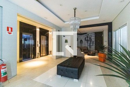 Studio para alugar com 40m², 1 quarto e 1 vaga Studio para alugar com 40m², 1 quarto e 1 vagaHall de Entrada