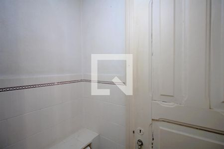 Casa à venda com 350m², 6 quartos e 2 vagasLavabo Sala – Piso térreo