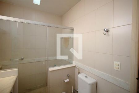 Casa à venda com 350m², 6 quartos e 2 vagasBanheiro