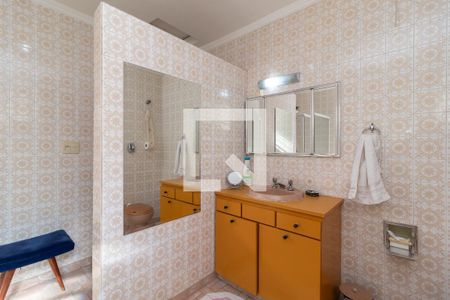 Casa à venda com 380m², 4 quartos e 2 vagasBanheiro da Suíte 1