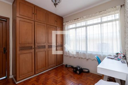 Casa à venda com 380m², 4 quartos e 2 vagasEscritório 1