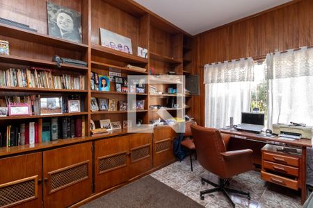 Casa à venda com 380m², 4 quartos e 2 vagasEscritório 2